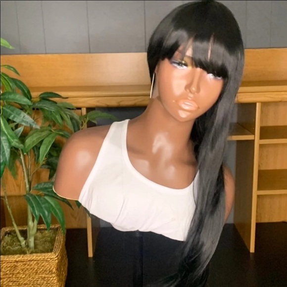 New 26inch Jet Black Silky STRAIGHT Synthetic Hair Wig with Bangs - Picture 3 of 4